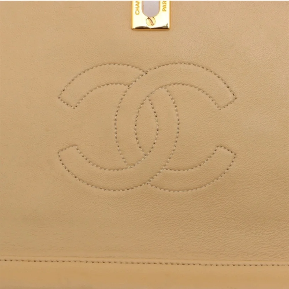 Auth CHANEL Beige Single Flap Shoulder Chain Bag 24k Gold CC Quilted Lambskin - Picture 11 of 11